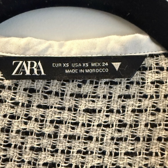 Zara button up blouse - Picture 2 of 2